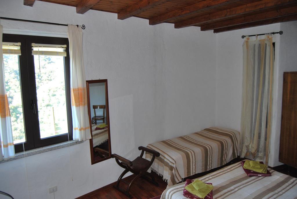 B&B Baddesalighes Bolotana Δωμάτιο φωτογραφία