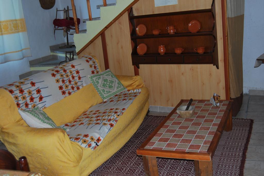 B&B Baddesalighes Bolotana Εξωτερικό φωτογραφία